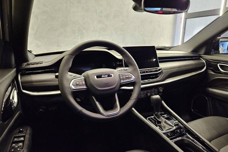JEEP COMPASS 2.0 HURACAN 4 TURBO GASOLINA OVERLAND AT9 2025