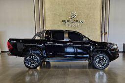 TOYOTA HILUX 2.8 D-4D TURBO DIESEL CD SRX 4X4 AUTOMÁTICO 2024