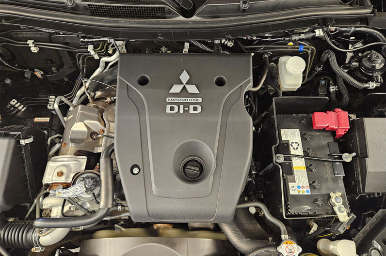 MITSUBISHI PAJERO SPORT 2.4 16V MIVEC TURBO DIESEL HPE AWD AUTOMÁTICO 2021