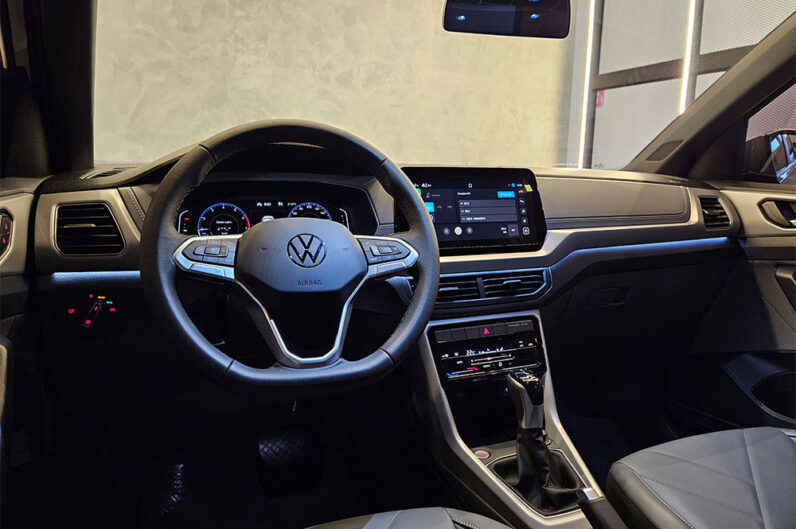 VOLKSWAGEN T-CROSS 1.0 200 TSI TOTAL FLEX COMFORTLINE AUTOMÁTICO 2026