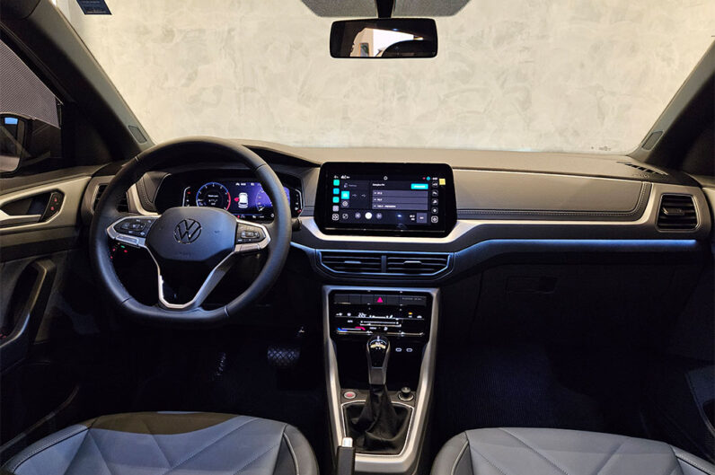 VOLKSWAGEN T-CROSS 1.0 200 TSI TOTAL FLEX COMFORTLINE AUTOMÁTICO 2026