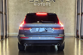 VOLVO XC60 2.0 T5 GASOLINA MOMENTUM AWD GEARTRONIC 2020