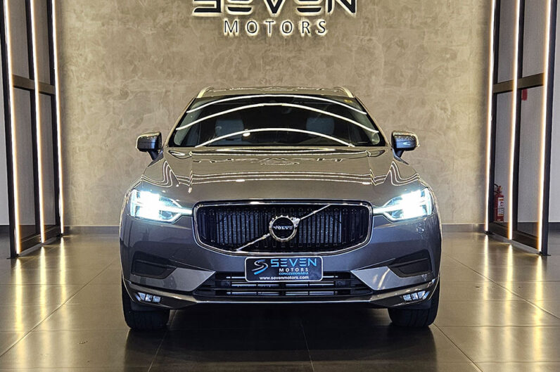 VOLVO XC60 2.0 T5 GASOLINA MOMENTUM AWD GEARTRONIC 2020
