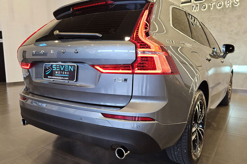 VOLVO XC60 2.0 T5 GASOLINA MOMENTUM AWD GEARTRONIC 2020