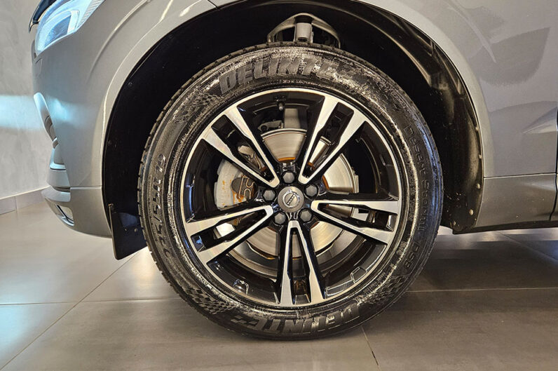 VOLVO XC60 2.0 T5 GASOLINA MOMENTUM AWD GEARTRONIC 2020